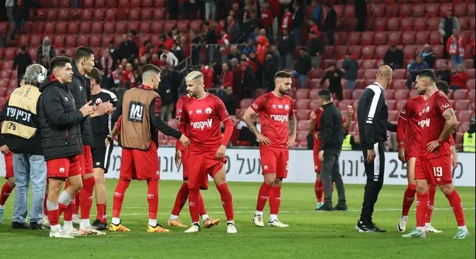 Hapoel Beer Sheva players celebrate