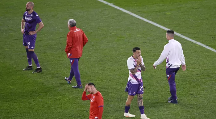 Fiorentina players are disappointed after the loss to West Ham last season, "The team wants to return to the final" (Reuters)