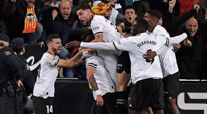 Valencia players celebrate (Reuters)