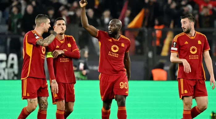 Roma players celebrate (Reuters)