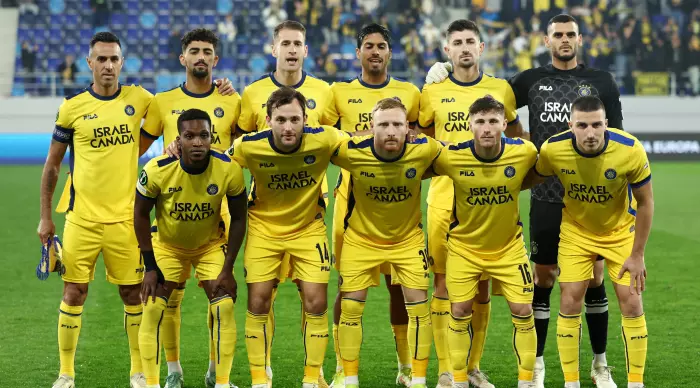 Maccabi Tel Aviv players before the game (Reuters)