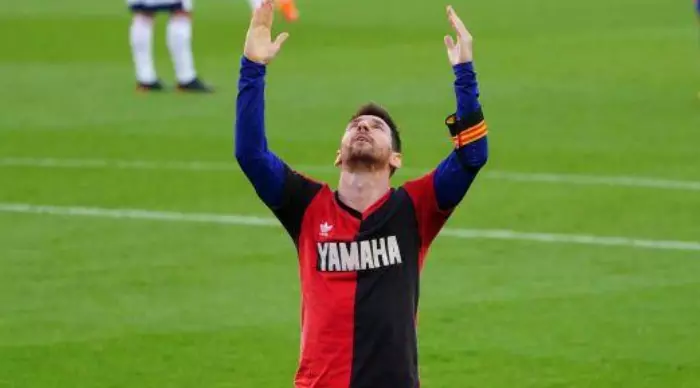 Leo Messi dedicates the goal to Maradona (La Liga)