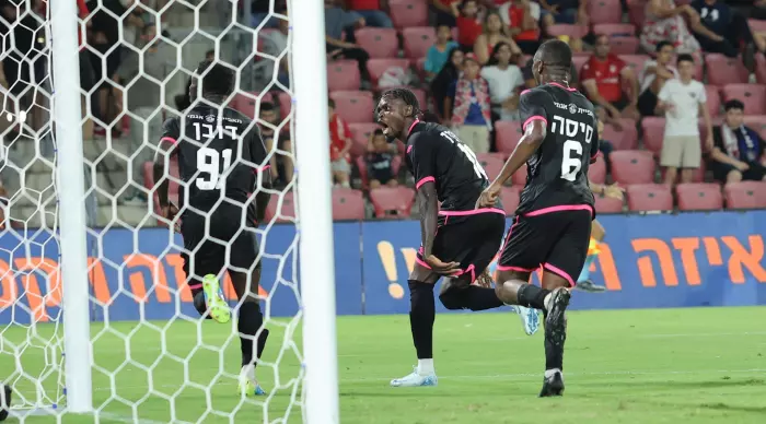 Abdoulaye Sissa, Godsway Dunio and DB Duban celebrate (Martin Gutdamek)