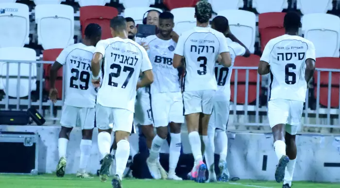 Hapoel Hadera players (Khajaj Rahel)