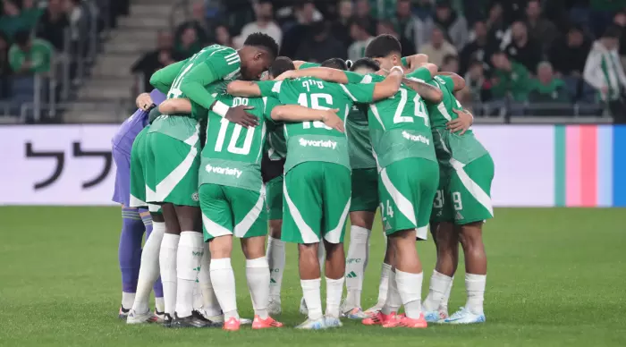 Maccabi Haifa players (Omari Stein)